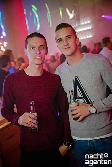 Klicken Sie sich durch die besten Partybilder des Wochenendes!