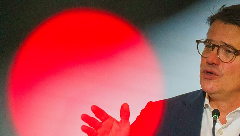 Boris Rhein, Ministerpräsident von Hessen, bei einer Pressekonferenz.