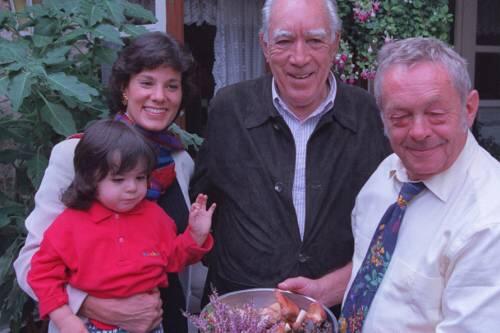 Horst Feiler mit Filmstar Anthony Quinn, dessen Frau Kathy und Tochter  Antonia.