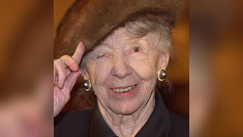 Inge Meysel starb am 10. Juli 2004. Sie wurde 94 Jahre alt.