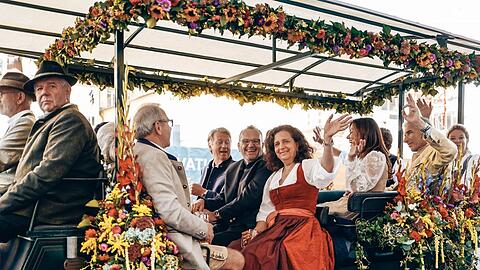 Arabella Schörghuber ist seit 2004 eine von vier Wiesnwirtinnen und führt mit viel Leidenschaft das Paulaner Festzelt.
