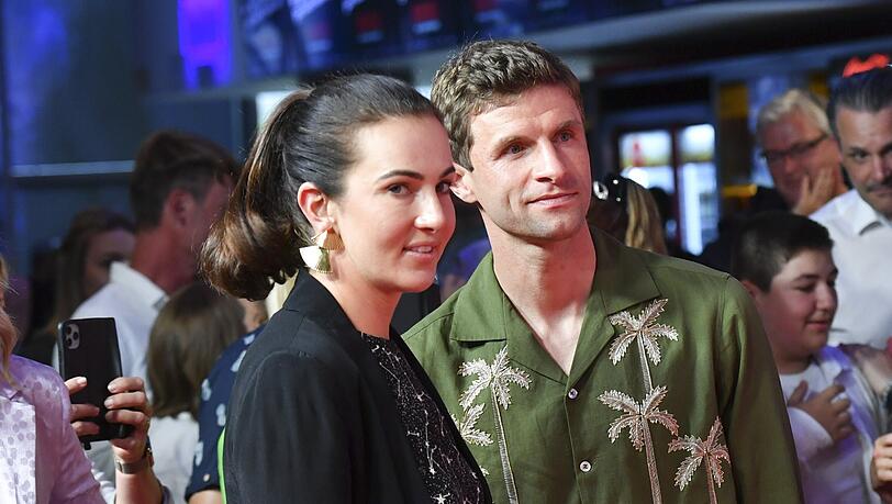 Thomas M&uuml;ller kickt seit August 2025 f&uuml;r die "Vancouver Whitecaps". Lisa M&uuml;ller zog nicht mit ihm nach Kanada.