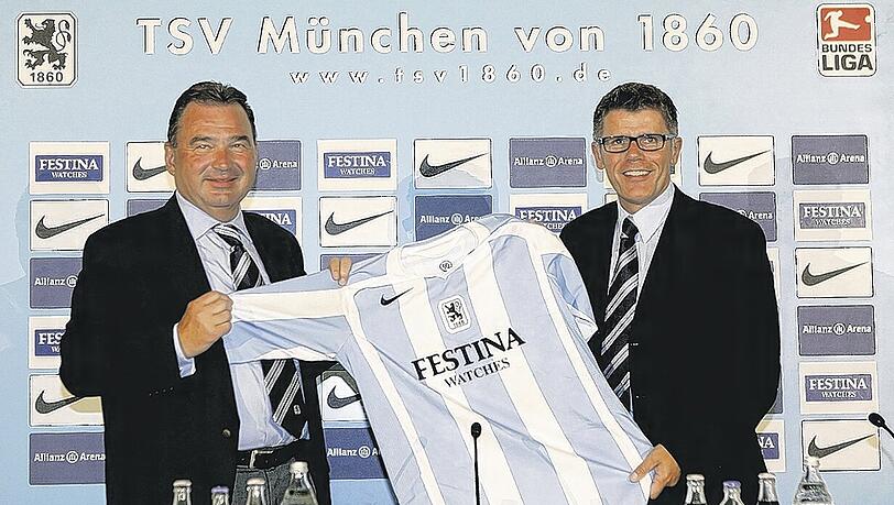 „Sechzig ist sexy, Festina ist sexy. “ Ob Karl Auer (l.), beim Festina-Einstieg 2005 Präsident der Löwen, ahnte, auf wen er sich da eingelassen hatte? Manfred Stoffers hatte (meistens) Spaß bei 1860. „Sechzig ist sexy, Festina ist sexy. “ Ob Karl Auer (l.), beim Festina-Einstieg 2005 Präsident der Löwen, ahnte, auf wen er sich da eingelassen hatte? Manfred Stoffers hatte (meistens) Spaß bei 1860.