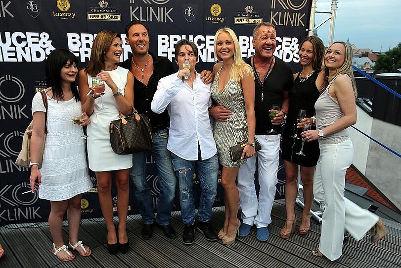 "The Hangover": Wilde Promi-Party bei Bruce Reith - die Bilder