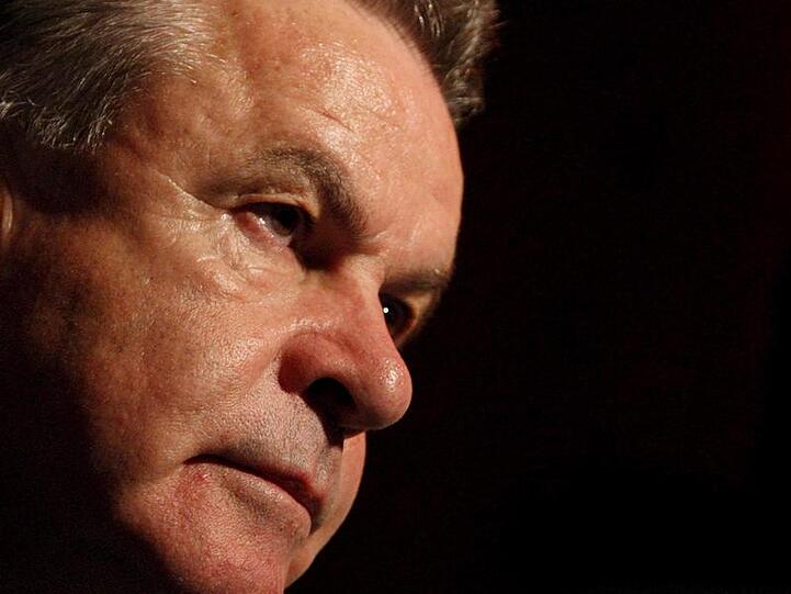 Auch im nächsten Jahr wird der Kampf um den Meistertitel zwischen Bayern und BVB ausgetragen, sagt Sky-Experte Ottmar Hitzfeld. (Archivbild)