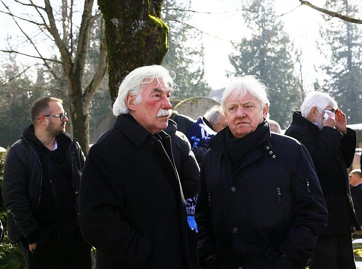 Die Löwen trauern um Manni Wagner: Bilder von der Beerdigung.