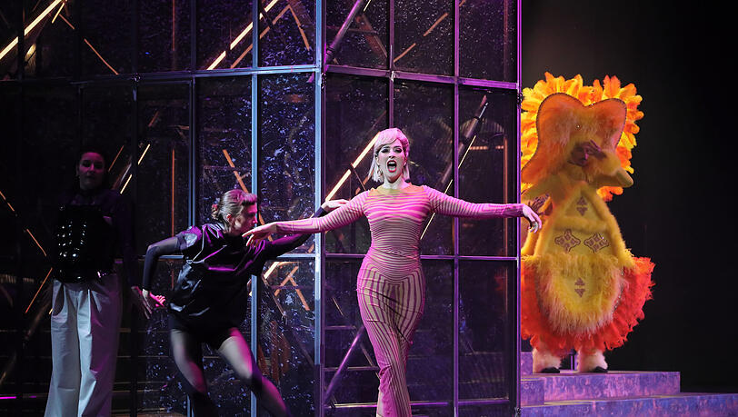 Andreja Zidaric (Morgana) und das Ballett des Staatstheaters am Gärtnerplatz in Händels "Alcina".