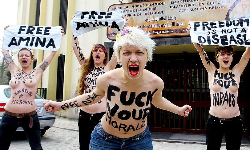 Sie sind laut, verärgert und nackt: Die Frauenrechtlergruppe Femen hat zeitgleich in verschiedenen Städten protestiert...