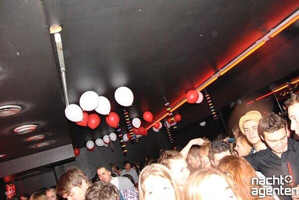 "Münchens längstes Silvester" in der Milchbar. Noch mehr Fotos gibt es unter: www.nachtagenten.de.