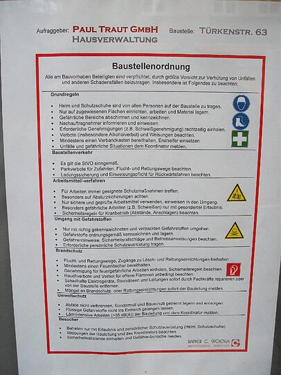 Ordnung muss sein. Eine behördliche Verfügung  schreibt exakt vor, was in dem Wohn- und Geschäftshaus in der Türkenstraße erlaubt und verboten ist.