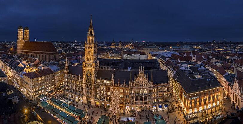 &bdquo;Der echte, der wahre. Das Original&ldquo;: Der Christkindlmarkt um das Neue Rathaus herum öffnet am 27. November und leuchtet bis Heiligabend.