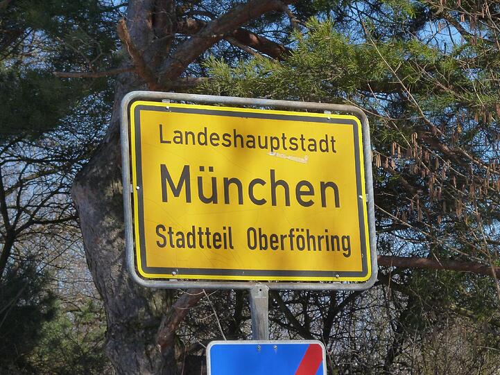 Am 1. Juli 2013 feiert Oberföhring den 100. Jahrestag seiner Eingemeindung nach München.