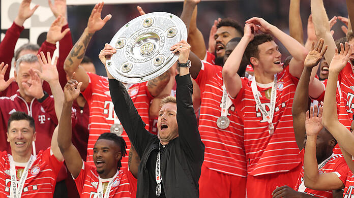 So feierten die Bayern den zehnten Meistertitel in Folge.