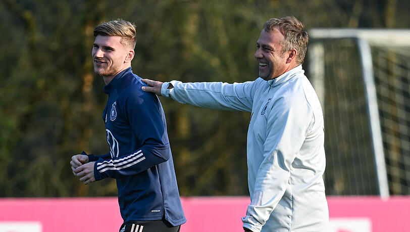 Können sich gut leiden: Timo Werner und Bundestrainer Trainer Hansi Flick.