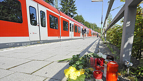 Blumen für das Opfer Dominik B. Blumen für das Opfer Dominik B.