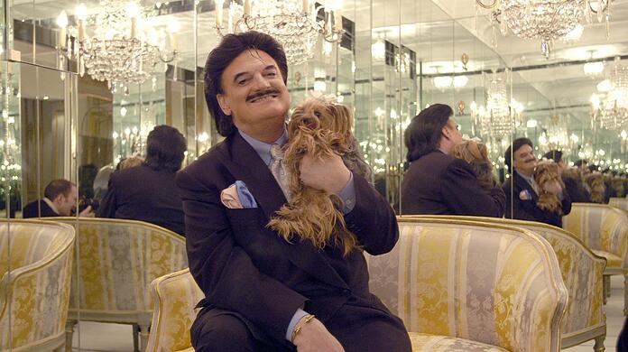 So haben ihn die Münchner in Erinnerung: Rudolf Moshammer mit Hündin Daisy.
