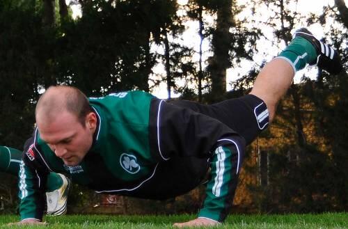 Gibt alles im Training, damit das Kleeblatt endlich erstklassig wird: Alexander Voigt, Fürther Neuzugang aus Mönchengladbach.