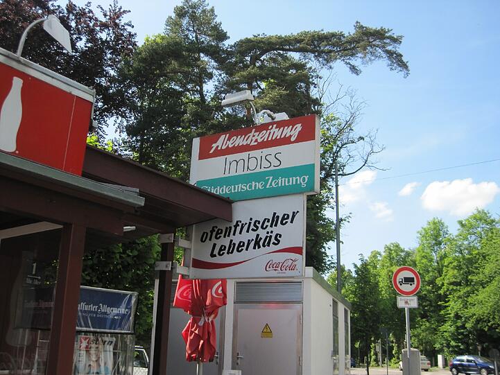 Der Kiosk A1 ist aus dem Viertel nicht mehr wegzudenken. Seit acht Jahren freut sich Eva Lang über viele treue Stammkunden.