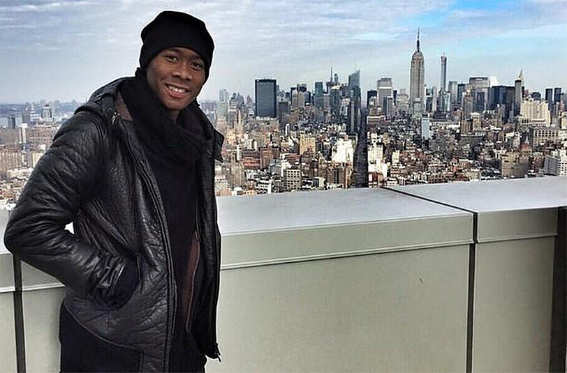 In der Stadt, die niemals schläft: Bayerns David Alaba auf einem Hochhaus in New York.