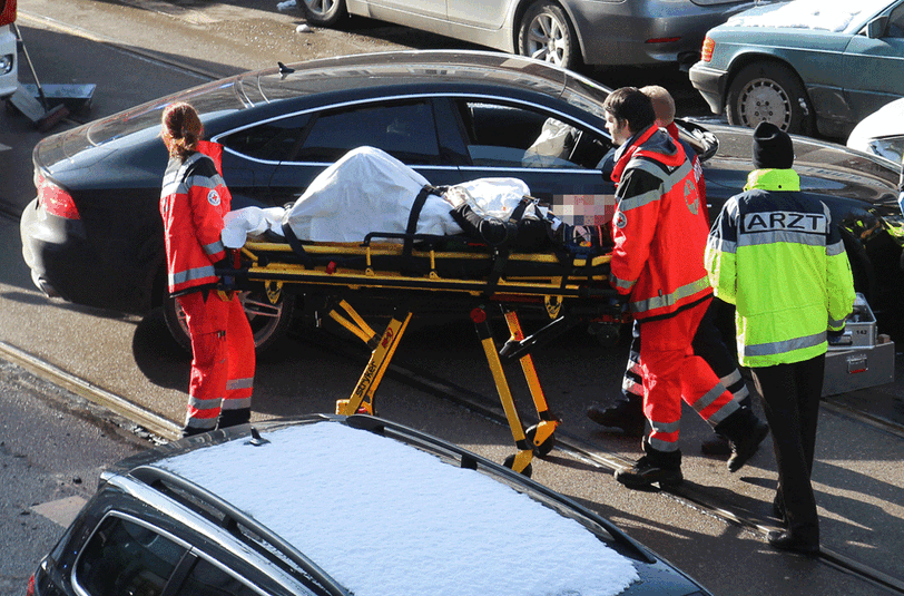 Die 51 Jahre alte Münchnerin kam ins Krankenhaus.