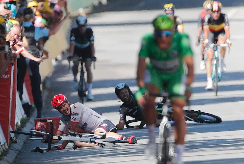 Schwerer Sturz mit Verletzten bei der vierten Etappe der Tour de France
