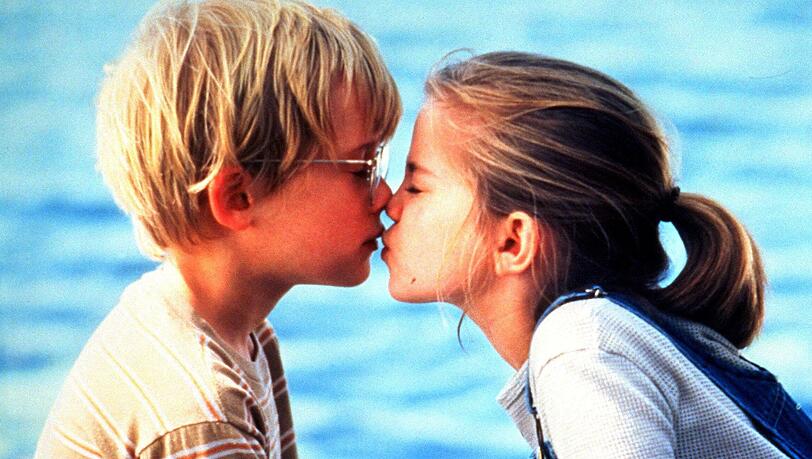 Macaulay Culkin und Anna Chlumsky in "My Girl - Meine erste Liebe". Macaulay Culkin und Anna Chlumsky in "My Girl - Meine erste Liebe".