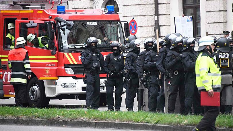 Die Feuerwehr wurde ebenfalls hinzugezogen.