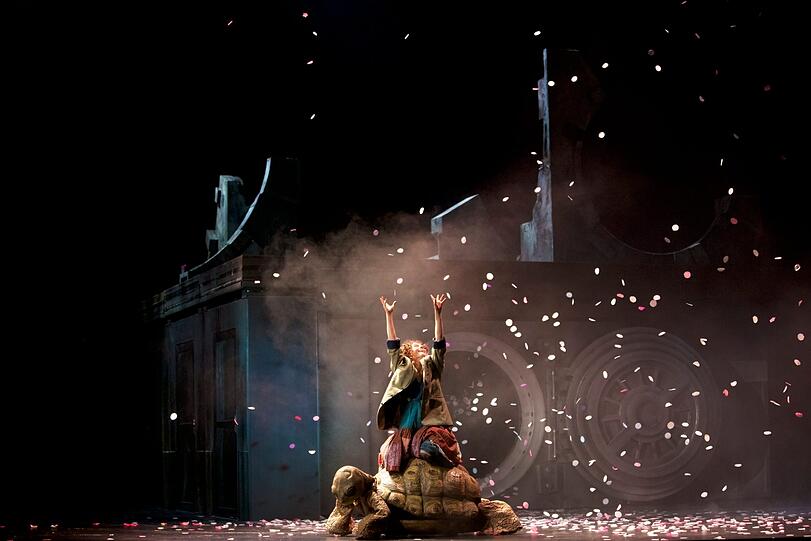 Wilfried Hillers Oper "Momo" im Gärtnerplatztheater.