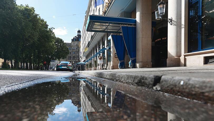 Nah am Wasser gebaut: das Hotel Bayerischer Hof.