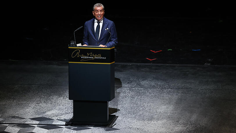 Michel Friedman bei seiner Rede im Festspielhaus. Michel Friedman bei seiner Rede im Festspielhaus.