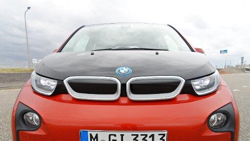 Die Frontansicht des i3: Typisch BMW - und auch doch wieder nicht. Die Frontansicht des i3: Typisch BMW - und auch doch wieder nicht.