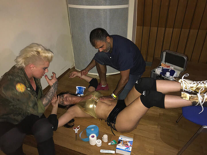 Frauen-Wrestling: Micaela Schäfer verletzte sich beim Kampf gegen Alpha Female