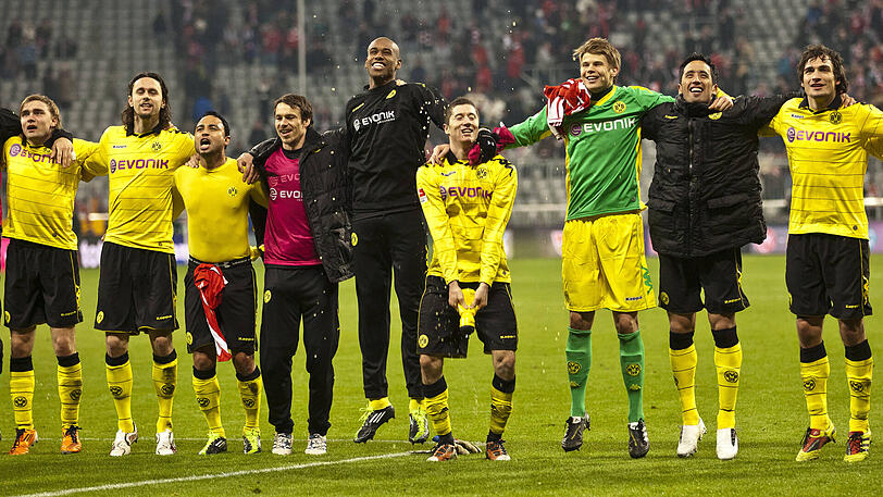 Meister mit dem BVB 2011: Markus Feulner (5.v.li.), unter anderem mit Robert Lewandowski (Mi.) und Mats Hummels (2.v.re.).