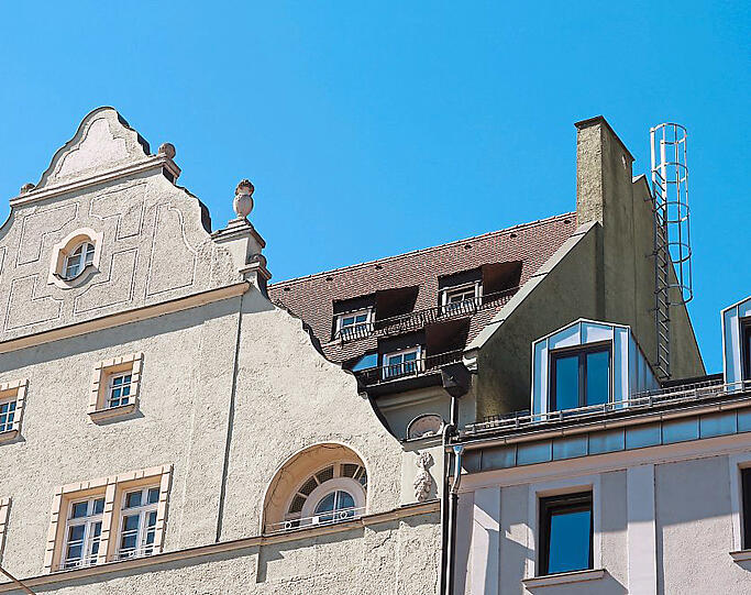 Spannendes Dachleben in der Zweibrückenstraße.