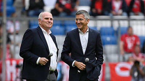 Uli Hoeneß (li.) und Herbert Hainer gehören dem Aufsichtsrat des FC Bayern an.