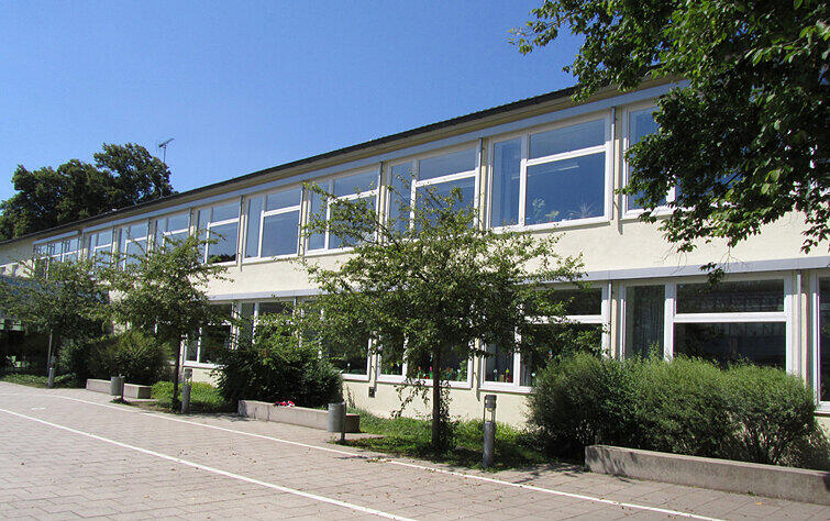 Der Altbau der Grundschule am Schubinweg.