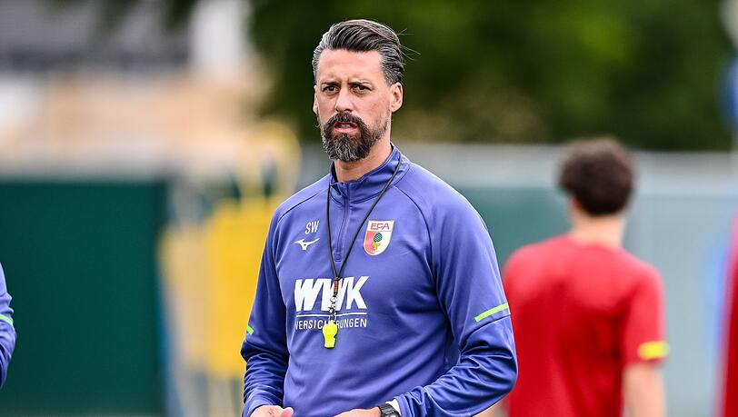 Erster Sieg für Augsburg neuen Trainer Sandro Wagner.
