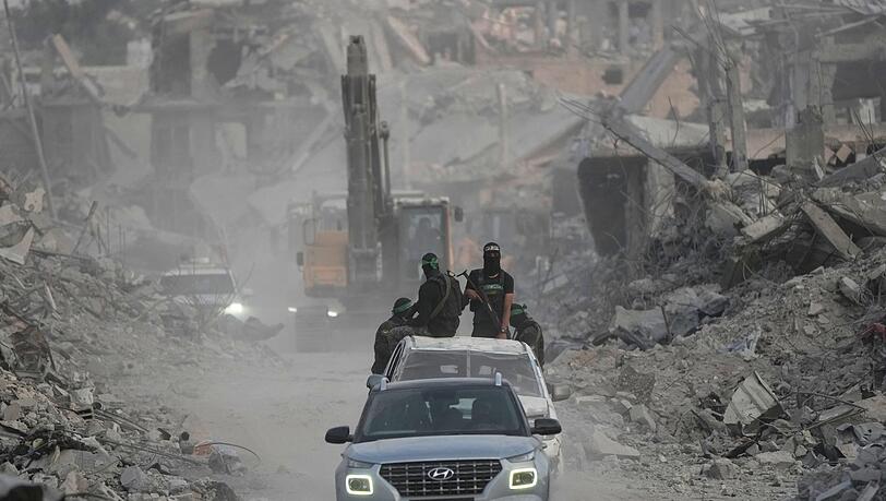 Sechs tote Geiseln befinden sich noch im Gazastreifen. Sechs tote Geiseln befinden sich noch im Gazastreifen.