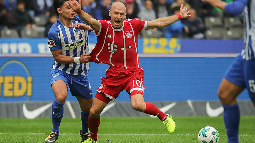 Arjen Robben: Note 5. Bank-Opfer Nummer drei durfte wieder zurück auf seine rechte Außenbahn. Hatte jedoch wenige echte Szenen bis auf einen Schuss nach 13 Minuten. Ignorierte Haraguchi in der Entstehung des 1:2. Raus in Minute 59.