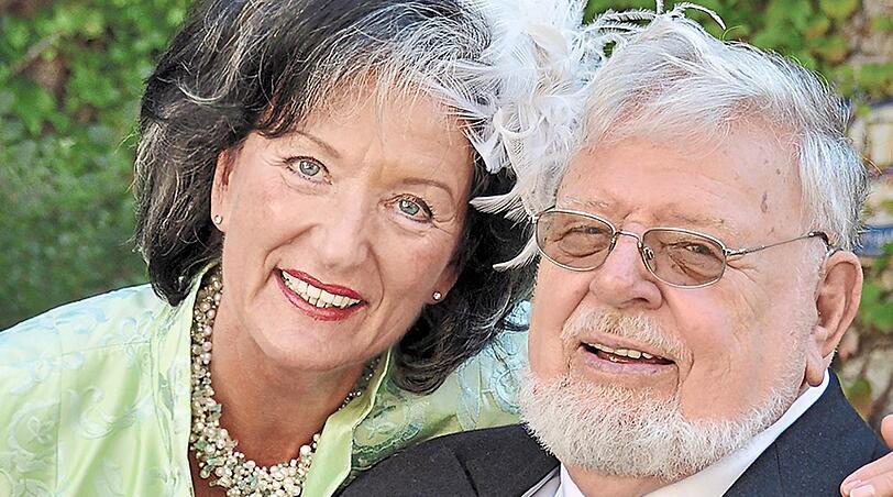 Georg Schneider mit seiner Margareta bei der Goldenen Hochzeit 2013. Heute feiert er den 90. Geburtstag.