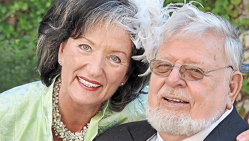 Georg Schneider mit seiner Margareta bei der Goldenen Hochzeit 2013. Heute feiert er den 90. Geburtstag. Georg Schneider mit seiner Margareta bei der Goldenen Hochzeit 2013. Heute feiert er den 90. Geburtstag.