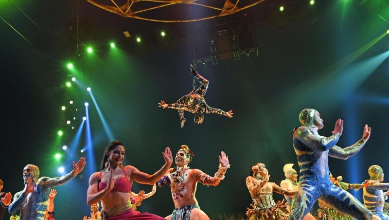 Artisten nach der Preview der Show "Totem". Das kanadische Live-Unterhaltungs-Unternehmen Cirque du Soleil beantragt Insolvenzschutz und entlässt vorerst rund 3480 Mitarbeiter. Artisten nach der Preview der Show "Totem". Das kanadische Live-Unterhaltungs-Unternehmen Cirque du Soleil beantragt Insolvenzschutz und entlässt vorerst rund 3480 Mitarbeiter.