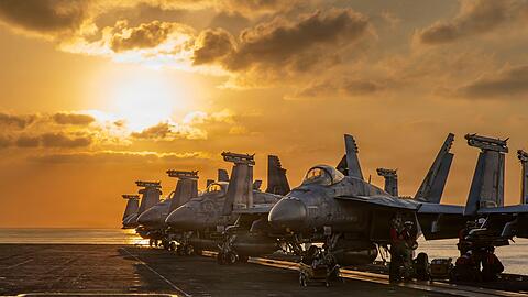 Laut Trump waren Dutzende Kampfflugzeuge an der Rettungsaktion beteiligt. (Archivbild)