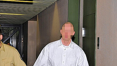 Andreas D. im Landgericht München I: Er muss sich wegen Geiselnahme, Körperverletzung und Beleidigung verantworten. Andreas D. im Landgericht München I: Er muss sich wegen Geiselnahme, Körperverletzung und Beleidigung verantworten.