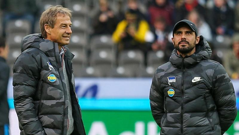 Hertha-Chefcoach Jürgen Klinsmann (l) und sein Co-Trainer Alexander Nouri. Hertha-Chefcoach Jürgen Klinsmann (l) und sein Co-Trainer Alexander Nouri.