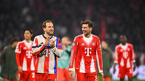 Harry Kane (l) freut sich auf Real Madrid. Harry Kane (l) freut sich auf Real Madrid.