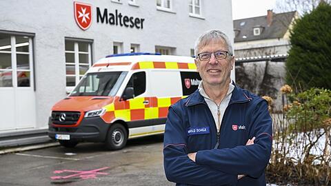 Reinhold Schilz (63, gelernter Motorradmechaniker und Sanitäter) fährt den "Herzenswunschkrankenwagen" des Malteser Hilfsdienstes in München und erfüllt Schwerkranken einen letzten Reisewunsch. Er arbeitet seit 15 Jahren ehrenamtlich für die Malteser. Während der Flutkatastrophe im Ahrtal organisierte er die Verpflegung der Retter mit einer Großküche mit. Am Samstag will er mit einem schwerkranken Mädchen fliegen - in einer Cessna über die Stadt.
