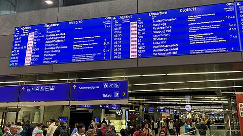 Das Hochwasser führte zu massiven Problemen im Bahnverkehr.