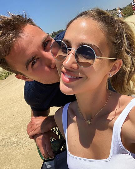 Mario Götze und Frau Ann-Kathrin genießen den Sommer in Los Angeles. Und auch 2018 zeigten sich die Promis beim Urlauben auf Instagram...