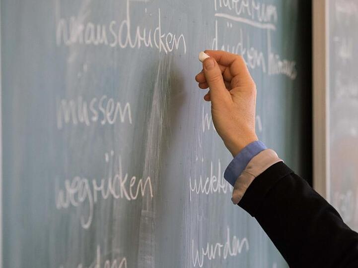 Es gibt bei Beamten deutlichen Einkommensunterschiede zwischen den Bundesländern.